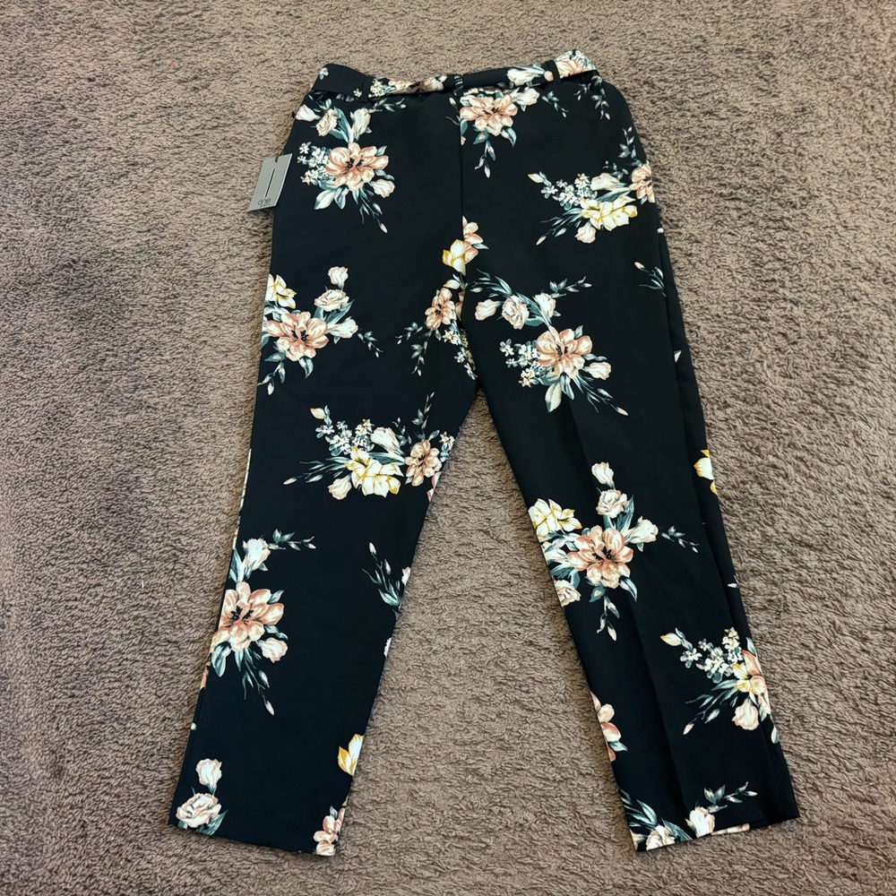 2 FOR $20 One by Chapter Pants Black Floral Belted Crop High Rise Trouser S NEW - Picture 7 of 9